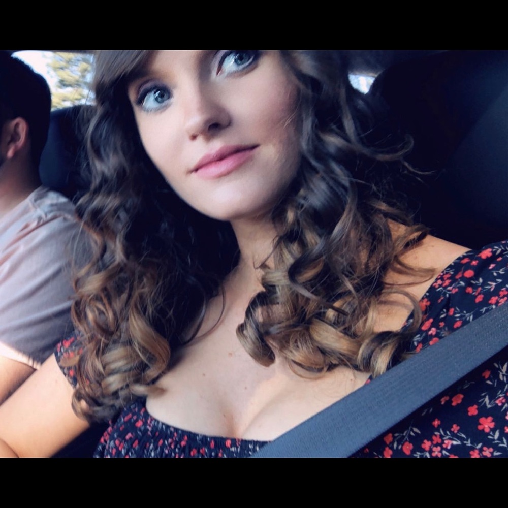 Meet your Posher, Kathryn